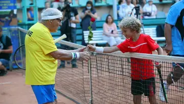 Zasłona do filmu "Tenis dla zaawansowanych" #367945