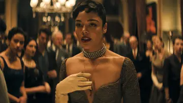 Zasłona do filmu "Hedda" #587810