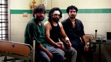 Zasłona do filmu "ആര്‍ഡിഎക്സ്: റോബര്‍ട്ട് ഡോണി സേവ്യര്‍" #317291
