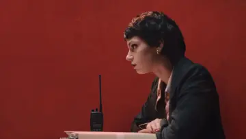 Zasłona do filmu "Pierwsza sprawa" #1082578