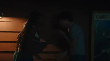 Zasłona do filmu "Piekielne Wakacje" #593500