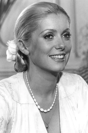 Zdjęcie Katarzyna Denew



 (Catherine Deneuve) #2512