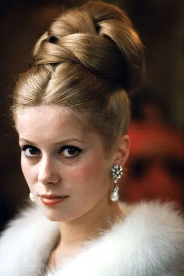 Zdjęcie Katarzyna Denew



 (Catherine Deneuve) #2513