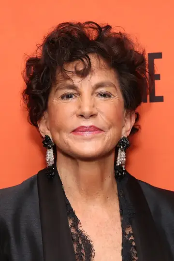 Zdjęcie Mercedes Ruehl #81606