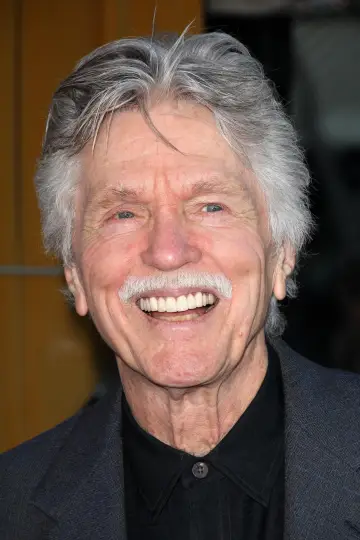 Zdjęcie Tom Skerrit #37798