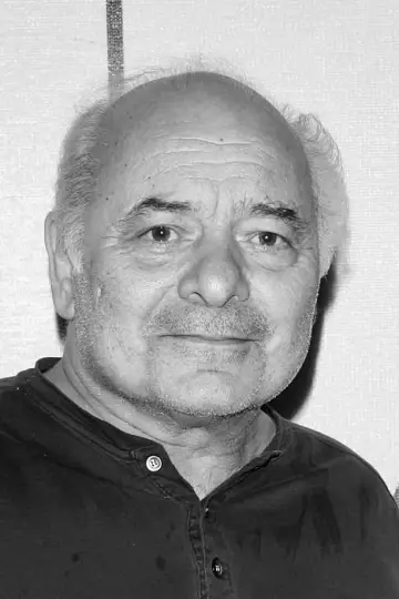 Zdjęcie Burt Young #48224