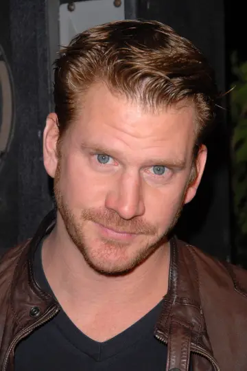 Zdjęcie Dash Mihok #30336