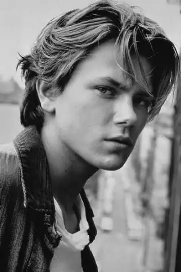 Zdjęcie River Phoenix #53958