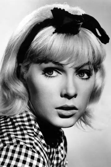 Zdjęcie Stella Stevens #101390
