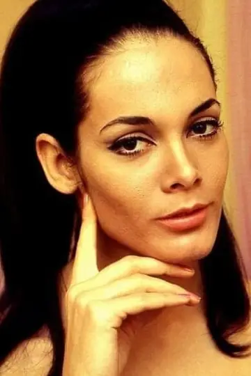 Zdjęcie Martine Beswick #56694