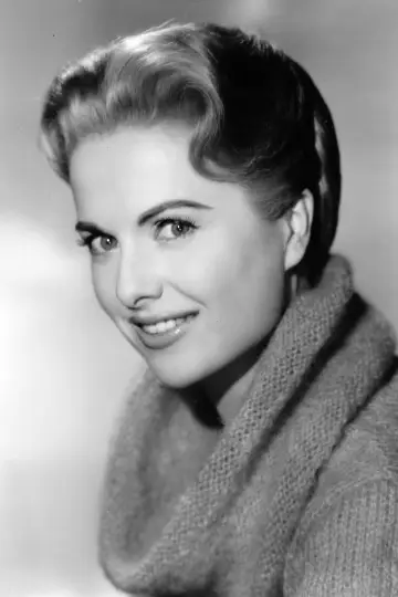 Zdjęcie Martha Hyer #102377