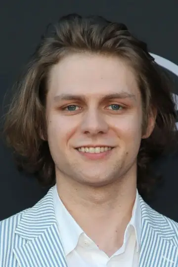 Zdjęcie Ty Simpkins #66881
