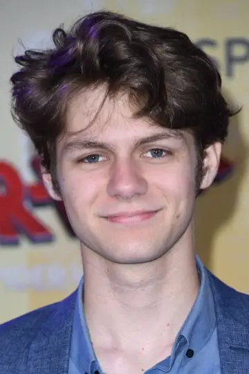 Zdjęcie Ty Simpkins #9538