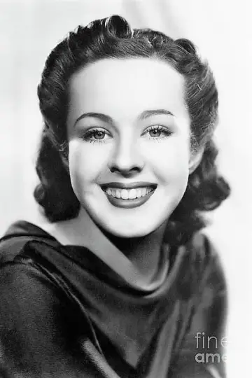 Zdjęcie Peggy Moran #123535