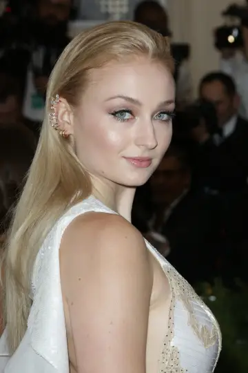Zdjęcie Zofia Turner (Sophie Turner) #33402