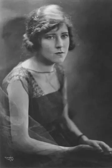 Zdjęcie Sarah Y. Mason #100019
