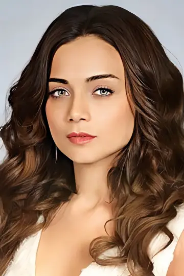 Zdjęcie Damla Sönmez #112434