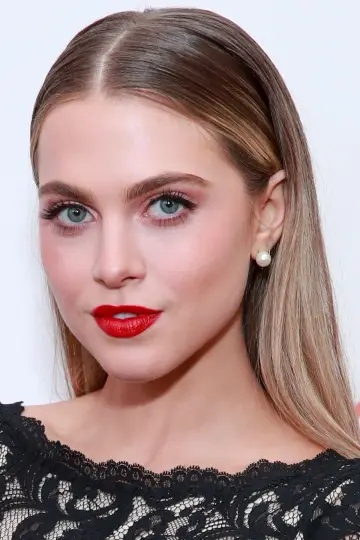 Zdjęcie Anne Winters #98130