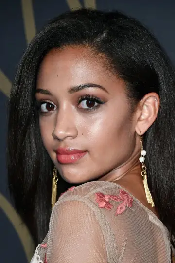 Zdjęcie Samantha Logan #84210