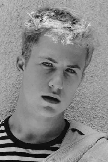 Zdjęcie Dylan Minnette #70070
