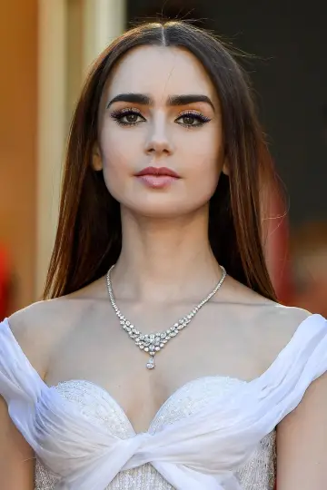 Zdjęcie Lily Collins #26985