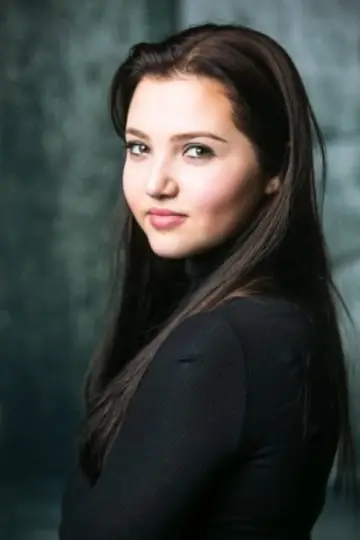 Zdjęcie Mia McKenna-Bruce #67523