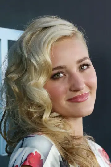 Zdjęcie AJ Michalka #25449