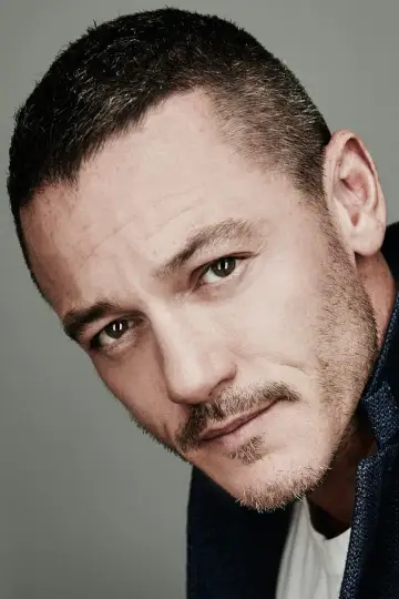 Zdjęcie Luke Evans #10139