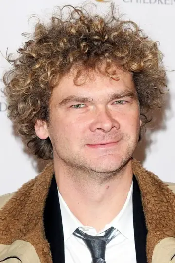 Zdjęcie Simon Farnaby #1166