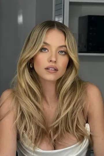 Zdjęcie Sydney Sweeney (Sydney Sweeney) #32129