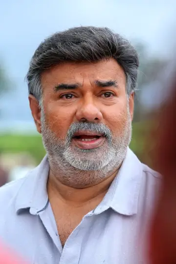 Zdjęcie Maniyanpilla Raju #133971