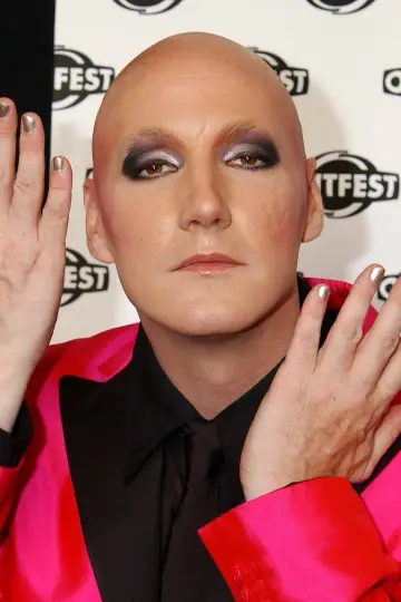 Zdjęcie James St. James #107839
