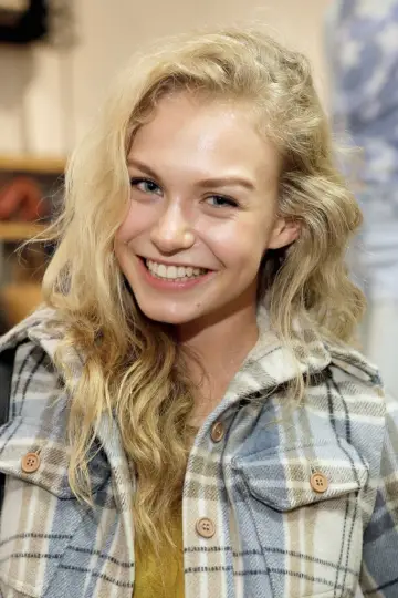 Zdjęcie Penelope Mitchell #6255