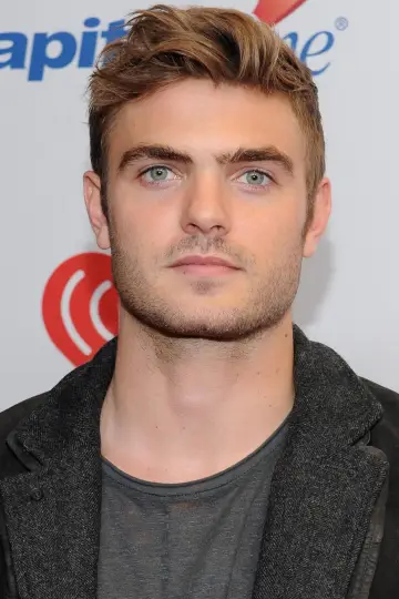 Zdjęcie Alex Roe #60751
