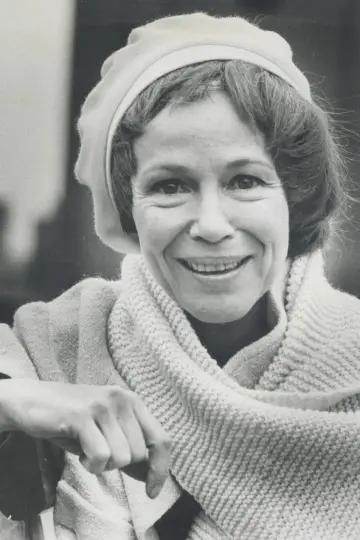 Zdjęcie Frances Hyland #112024