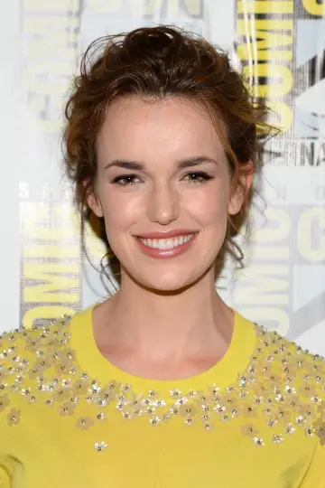 Zdjęcie  (Elizabeth Henstridge) #262911