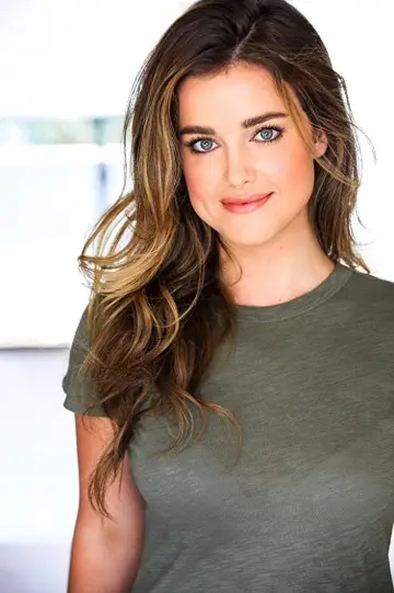 Zdjęcie Ashley Newbrough #134990