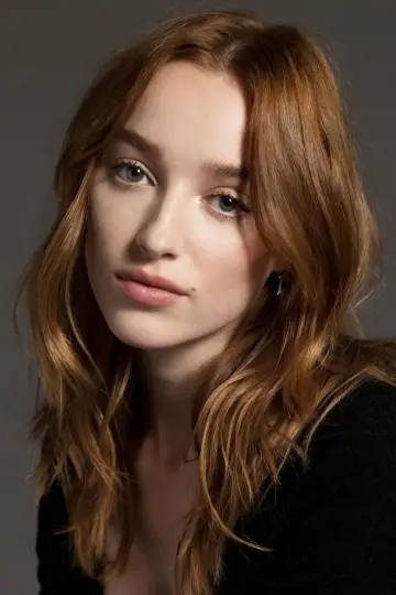 Zdjęcie Fioba Dajnevora (Phoebe Dynevor) #328322