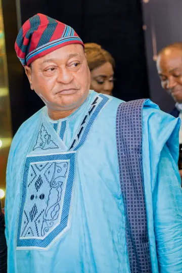 Zdjęcie Jide Kosoko #484215