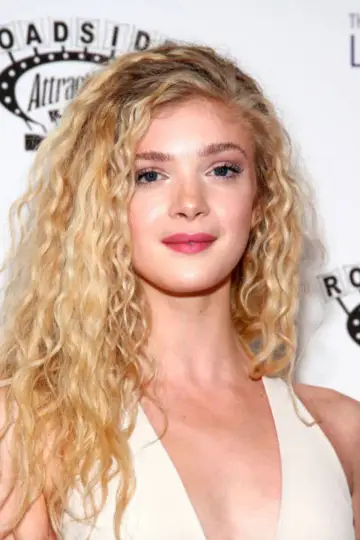 Zdjęcie Elena Kampouris #60927