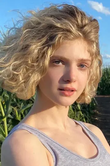 Zdjęcie Elena Kampouris #60930