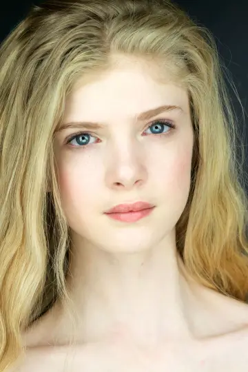 Zdjęcie Elena Kampouris #60932