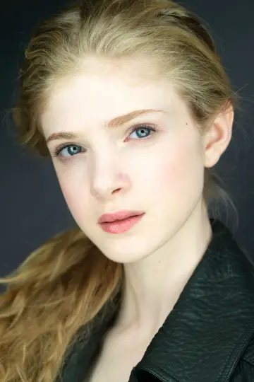 Zdjęcie Elena Kampouris #60935