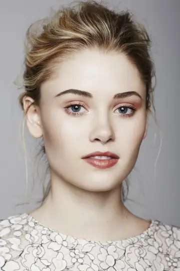 Zdjęcie Virginia Gardner #13592