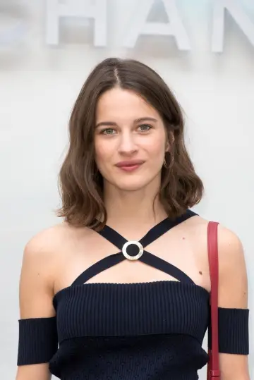 Zdjęcie Rebecca Marder #142324
