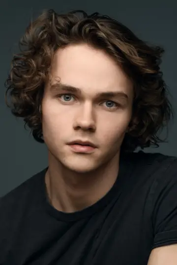 Zdjęcie Levi Miller #35788