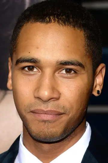Zdjęcie Elliot Knight #98737