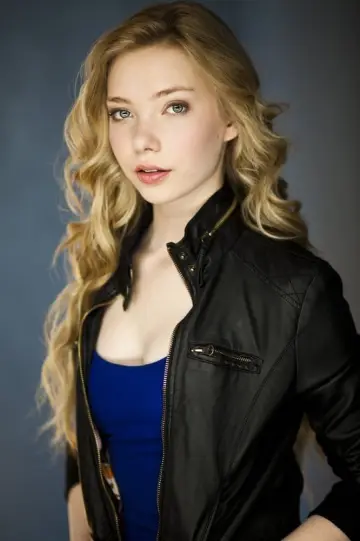 Zdjęcie Emilia McCarthy #56912