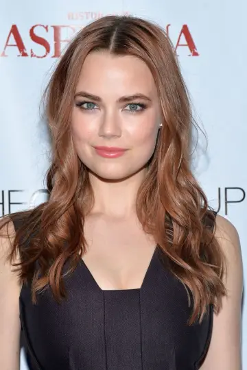 Zdjęcie Rebecca Rittenhouse #32175