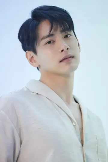 Zdjęcie Teo Yoo #41294